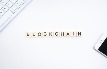 blockchain-blockchain-technology-business-2556699
